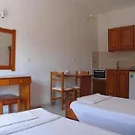 Kostas 2*